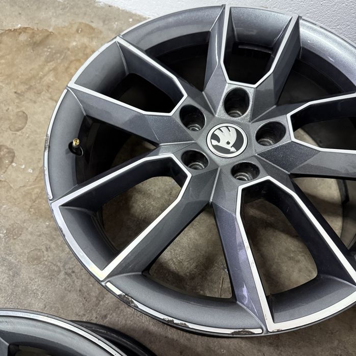 Alufelgi 5x112 18" Skoda Octavia III RS Oryginalne