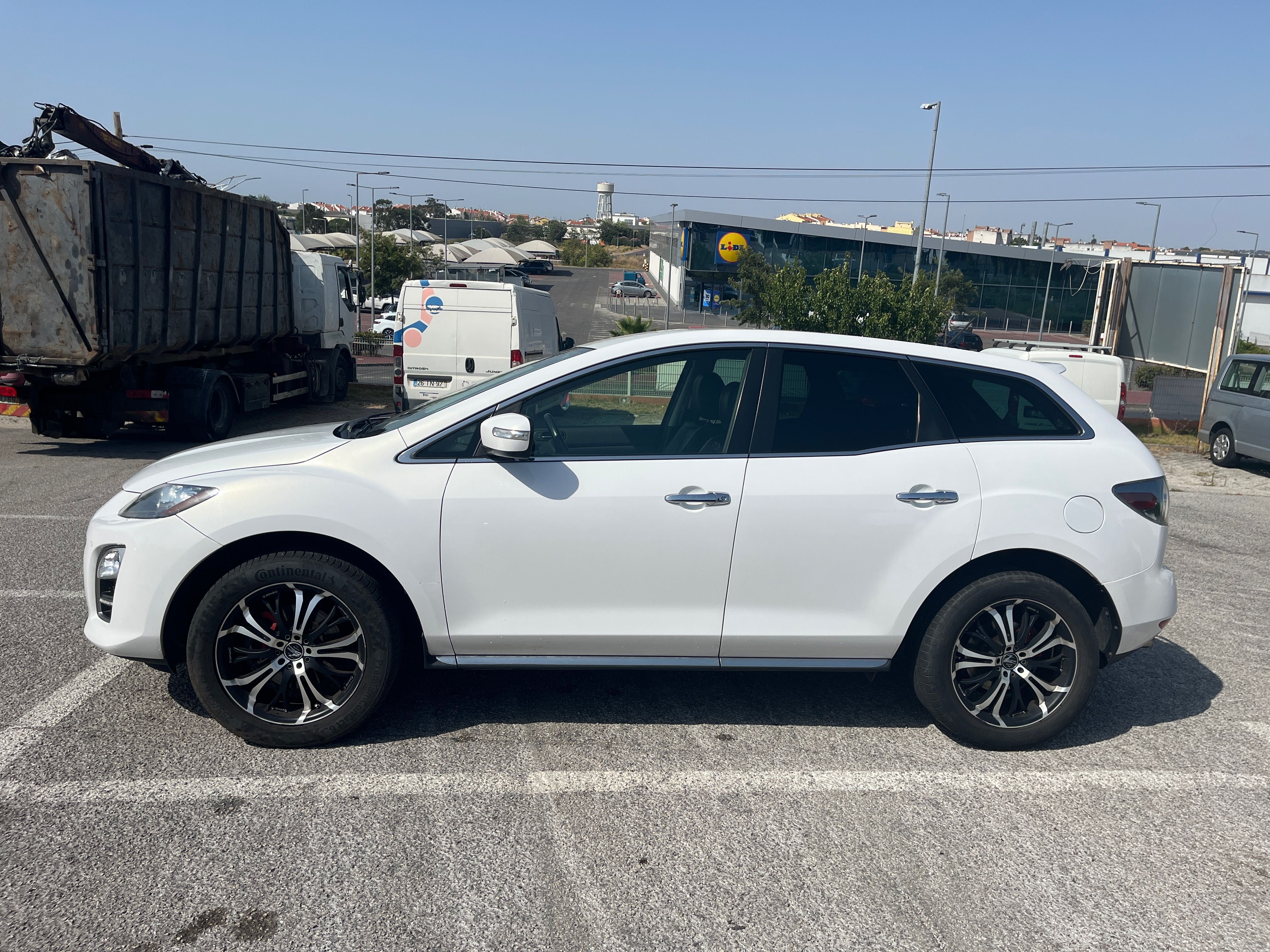 Mazda CX-7 2.3 Turbo 2012 | Bancos em pele e jantes Barracuda