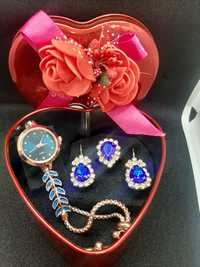 Подарунковий набір для дівчини годинник серце