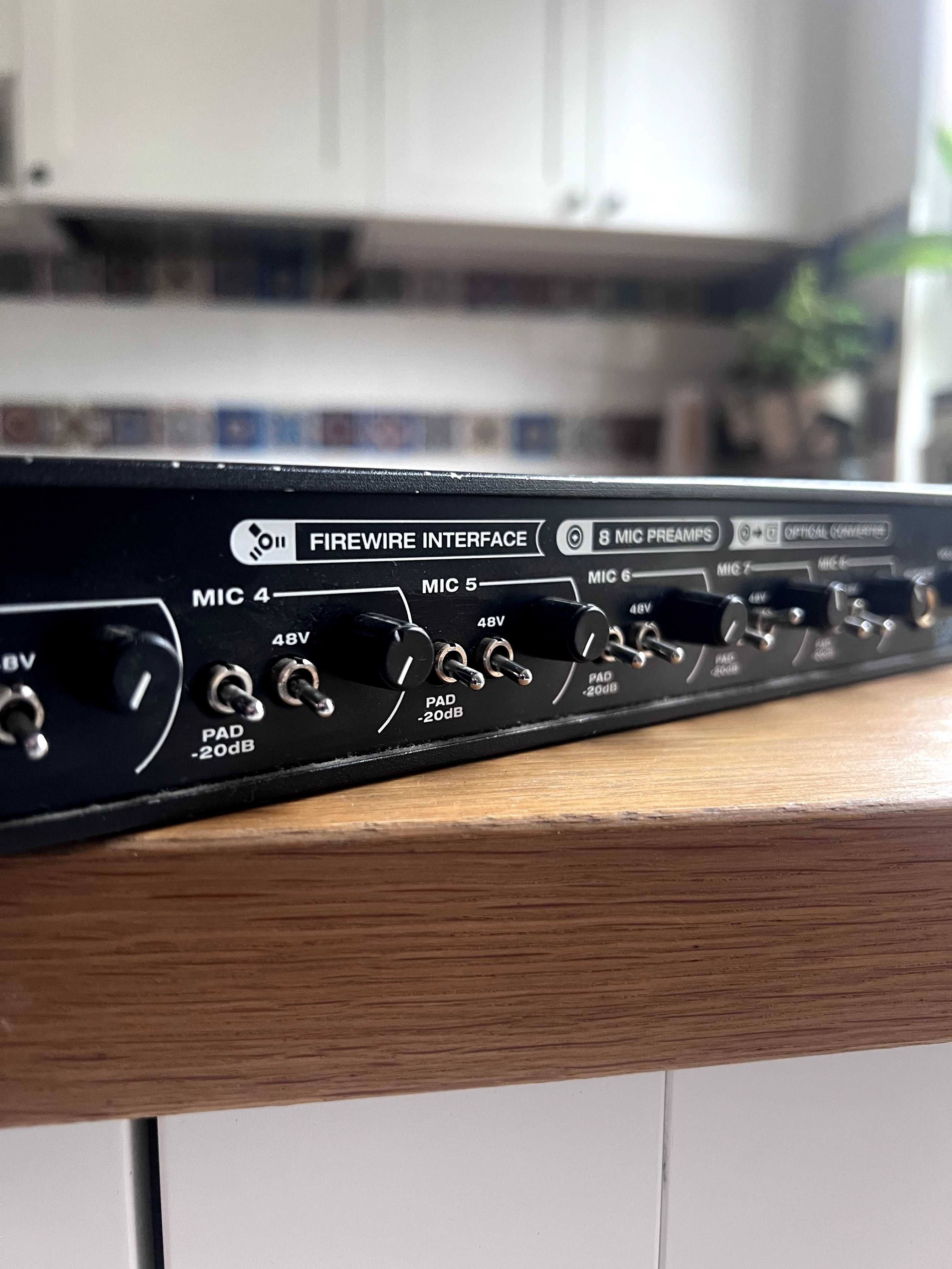 interfejs audio / konwerter MOTU 8pre Firewire.