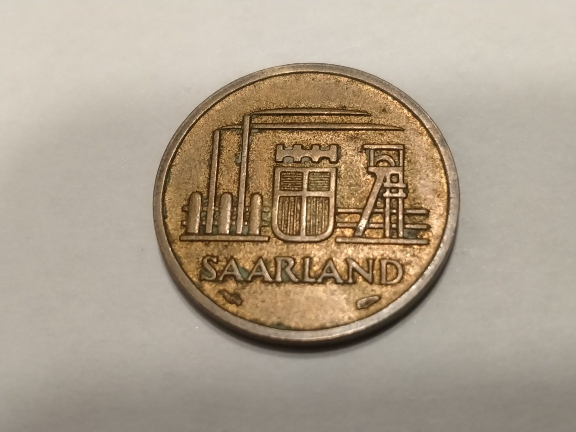 5 pf. 10 pf. Niemcy, alianci, emisja wojskowa. Saarland 10, 20 franków