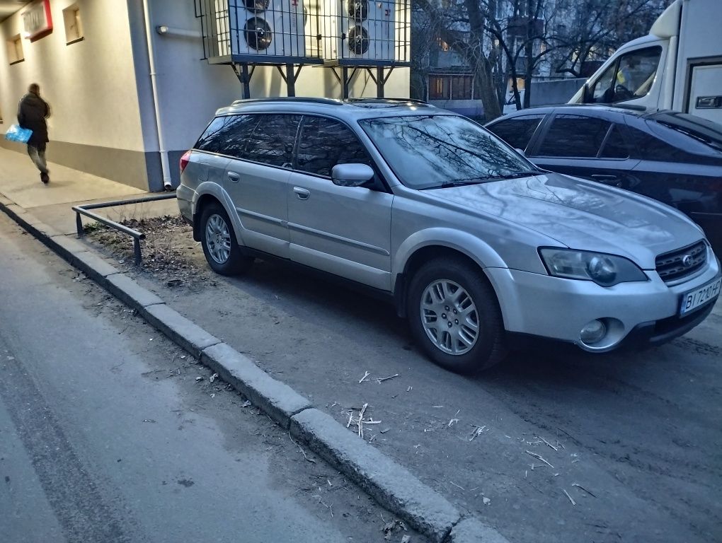 Продам Subaru outback 2005