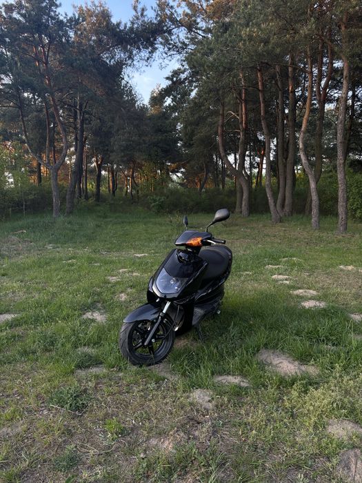 Скутер Yamaha sygnys 125