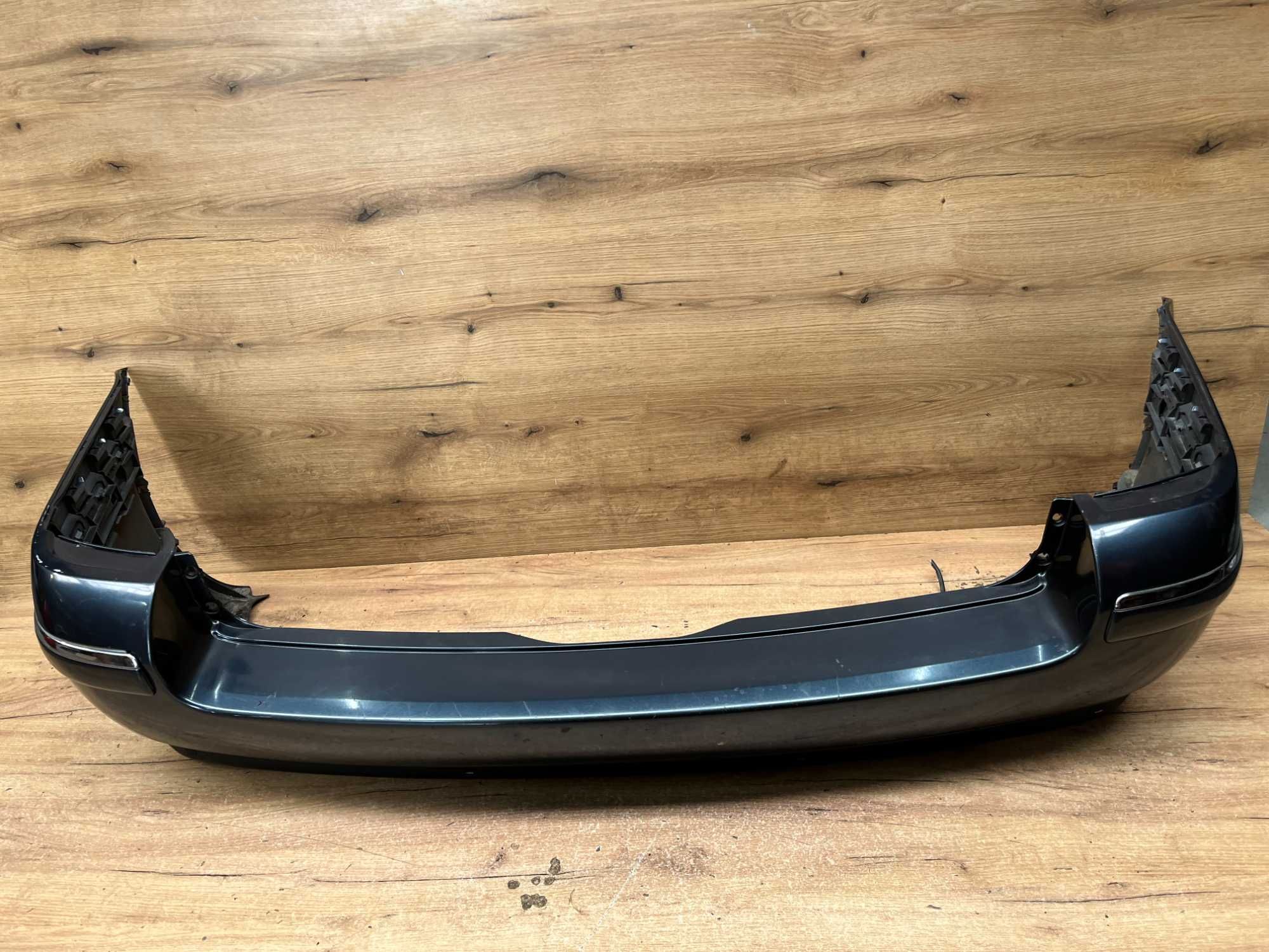 Zderzak tylny Volkswagen Passat B5 Lift 4x pdc kolor lc5f