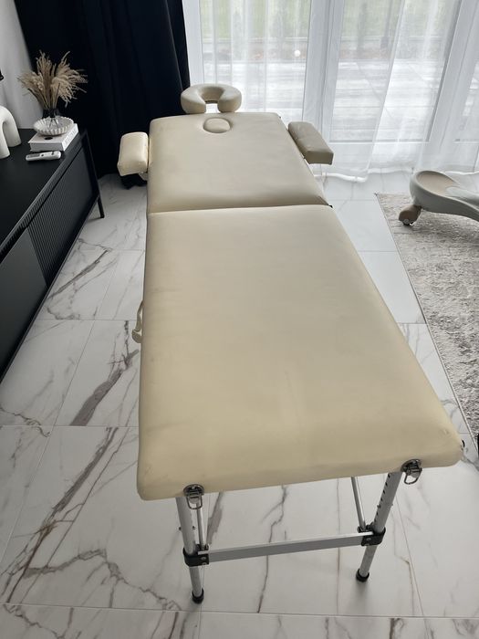 łóżko do masażu kremowe
