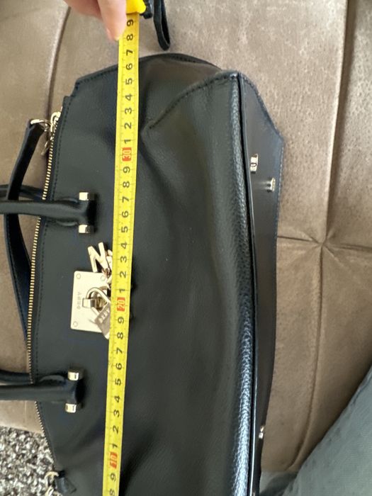 Шкіряна сумка DKNY