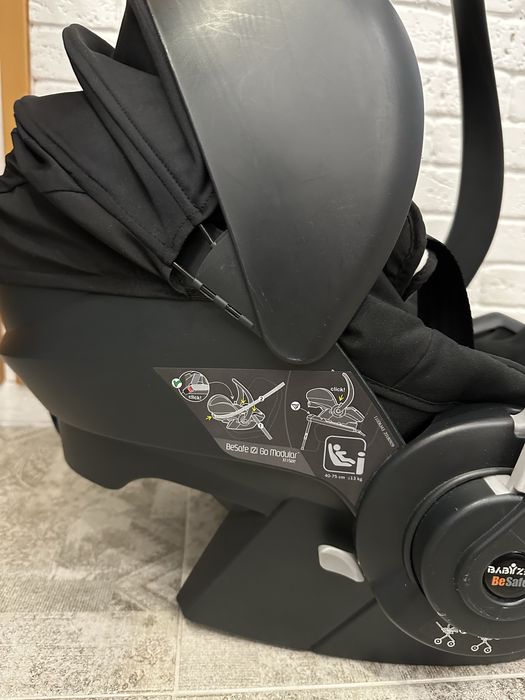 Автокрісло BABYZEN YOYO з адаптерами