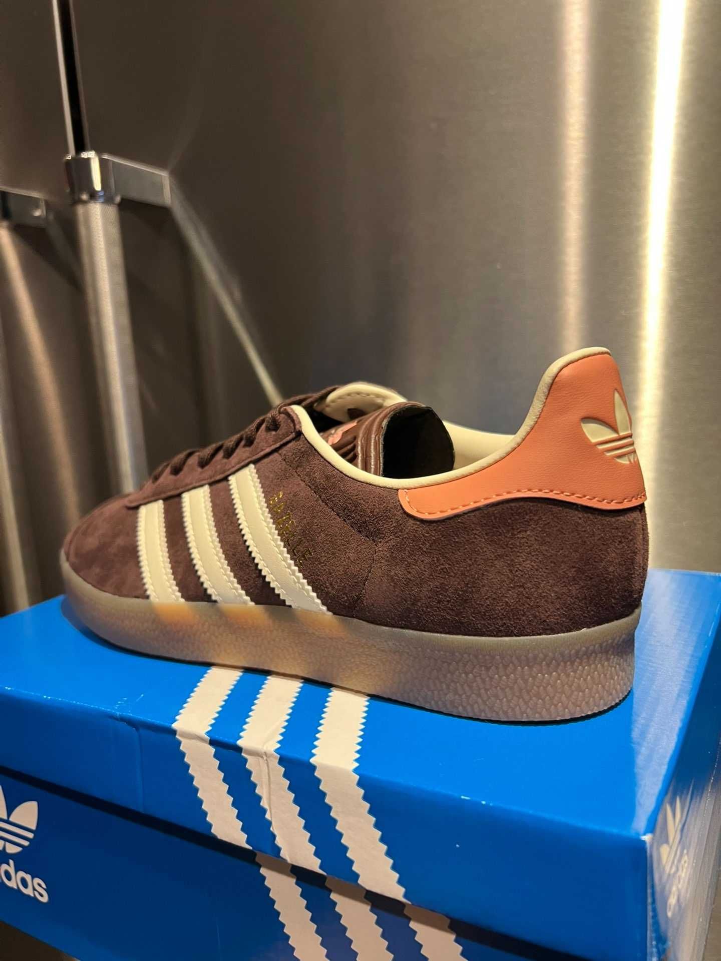 adidas Gazelle Shadow Brown (Women's)39