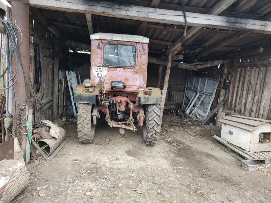 Трактор Т-25 та інвентар до нього