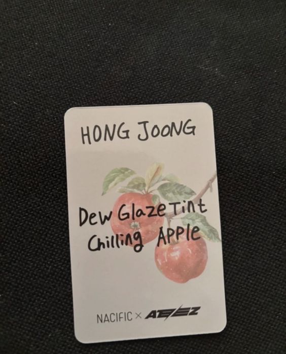 Karta Hongjoong Nacific Ateez