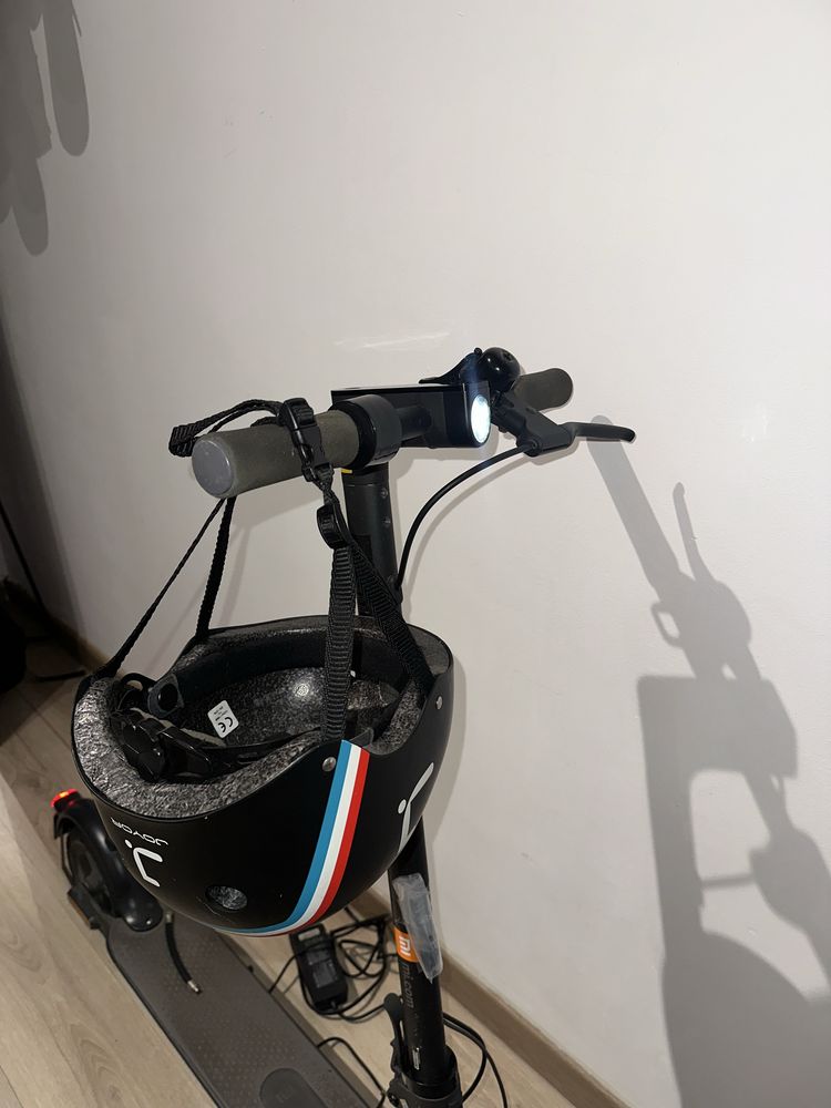 Mi Electric Scooter Essential + Capacete