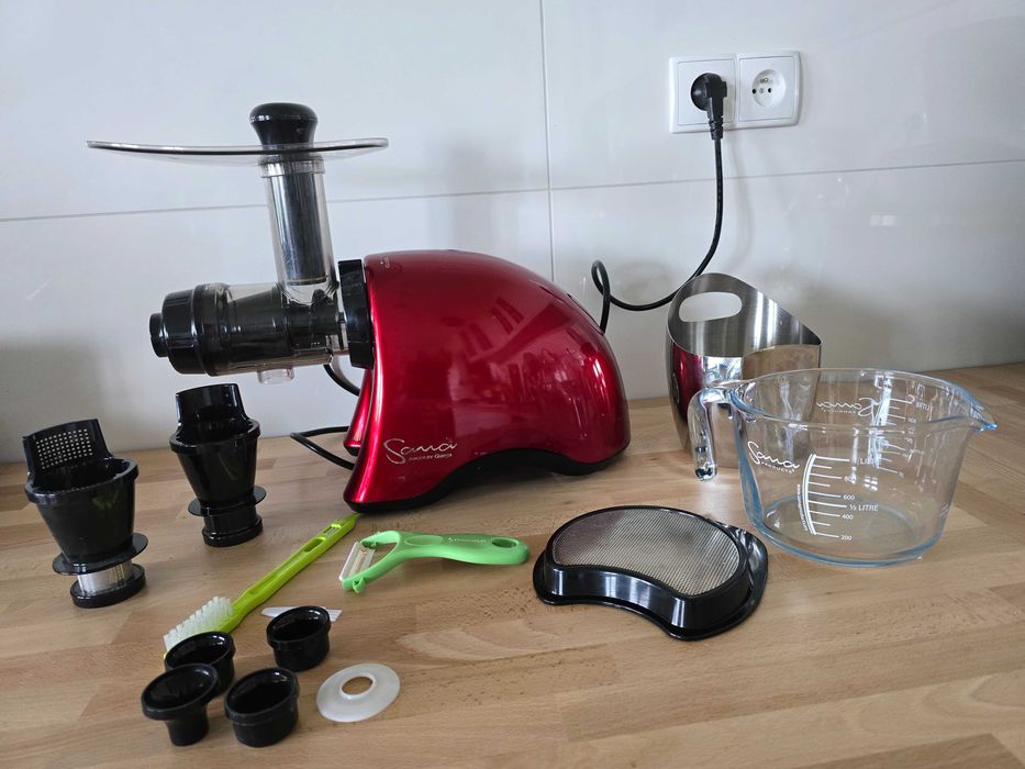 Wyciskarka do soków Omega Sana EUJ-707