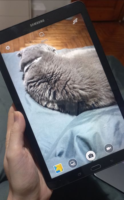 Планшет планшетний комп'ютер Б/У Samsung Galaxy Tab E SM-T561 К