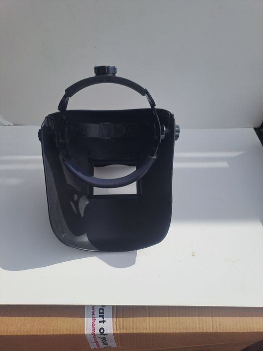 Przyłbica spawalnicza