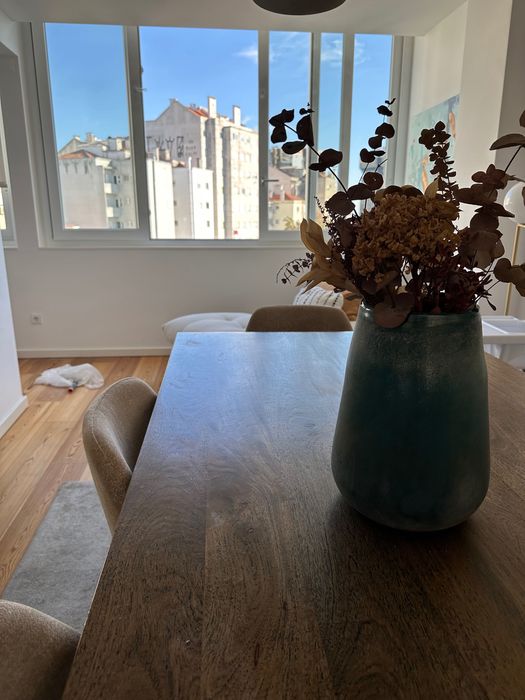 Mesa de jantar 2.20 (6-10 pessoas)