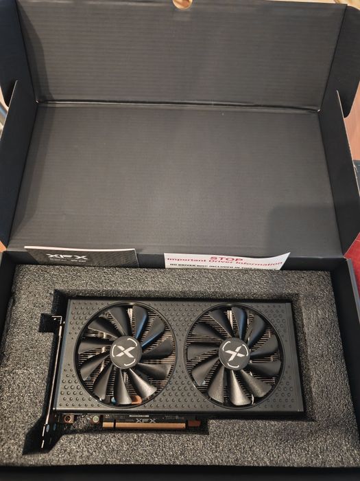 Placa gráfica RX 6600 XFX