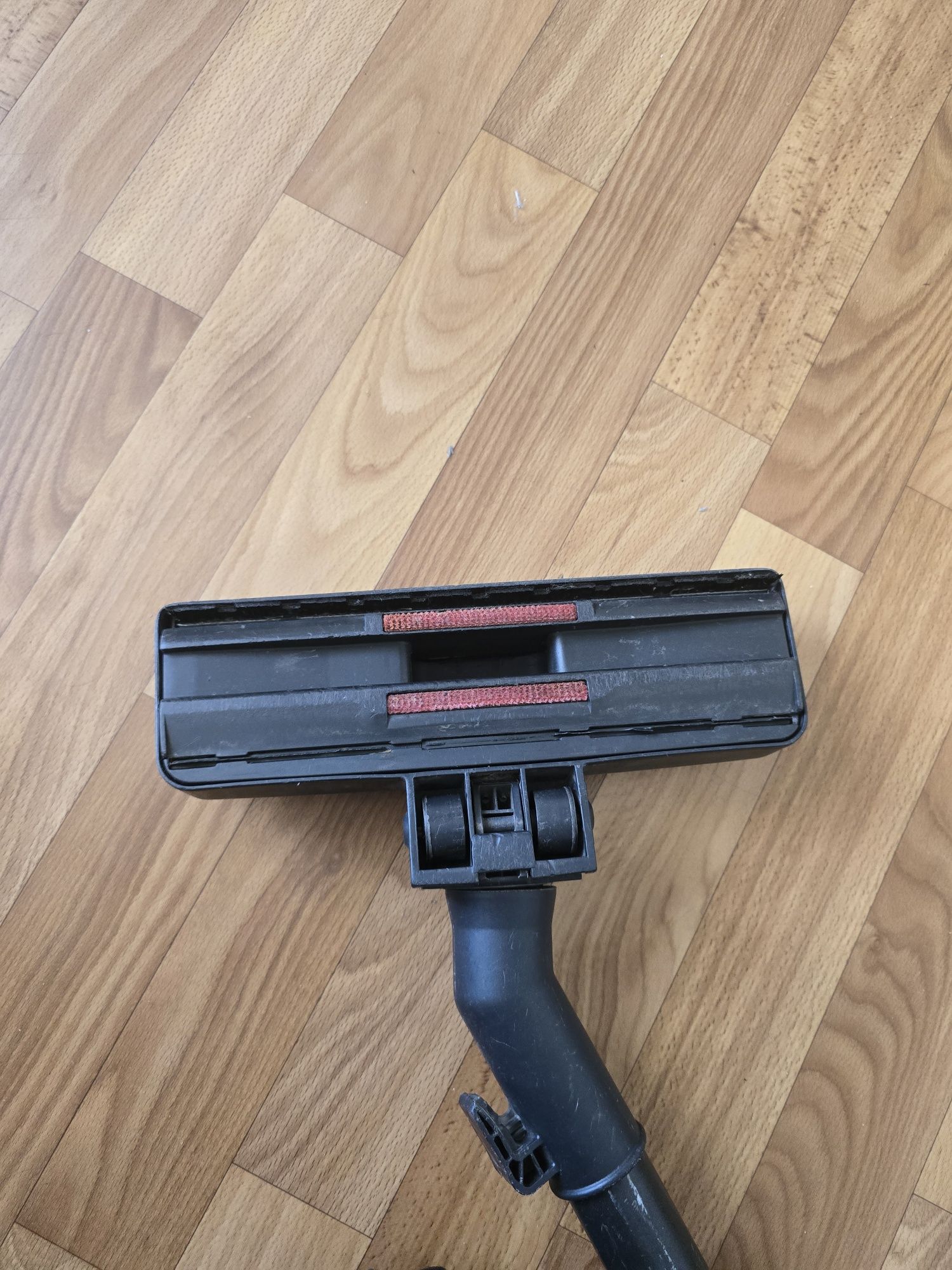 Пилосос Samsung AIR track 1600W