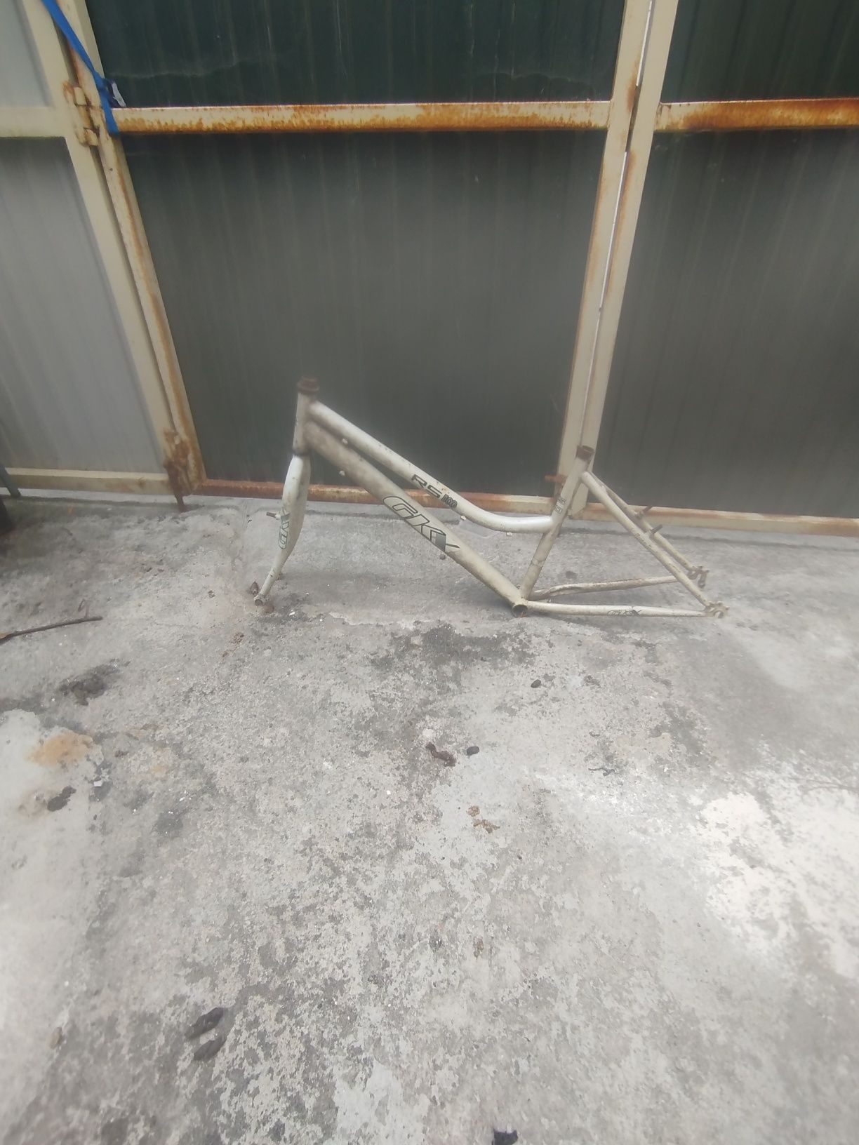 Vendo quadro de bicicleta