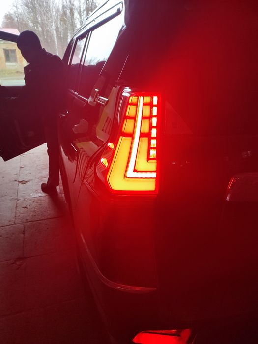 Задні фонарі для тойота прадо 150