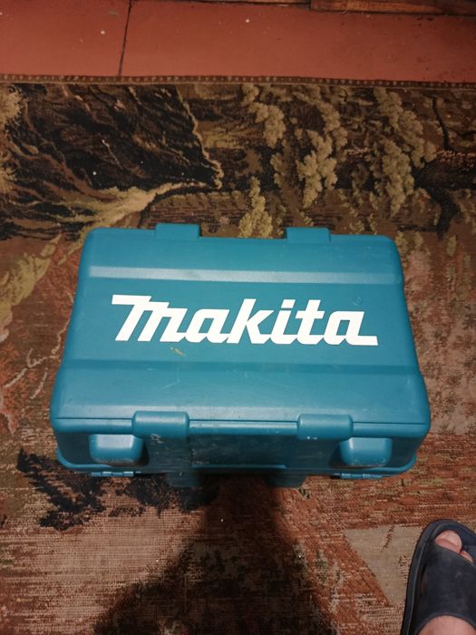 Дискова пила ручна makita