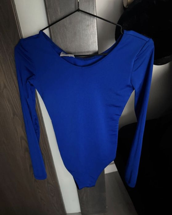 body baletowe niebieskie granatowe arabesque rękawem s z długim