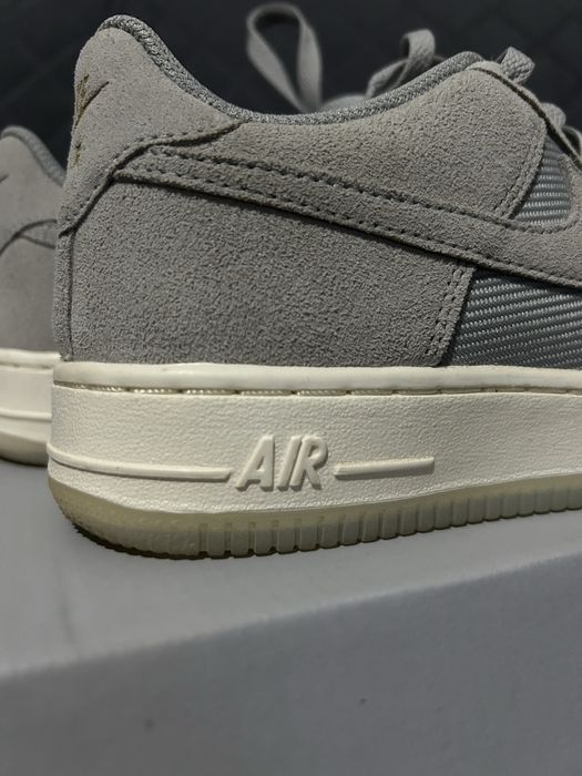 Nike Air Force 1 usados apenas uma vez