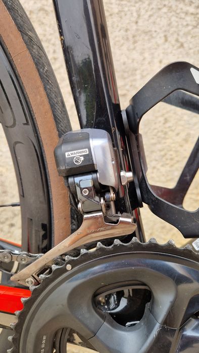 Bicicleta Giant com rodas de carbono prototype