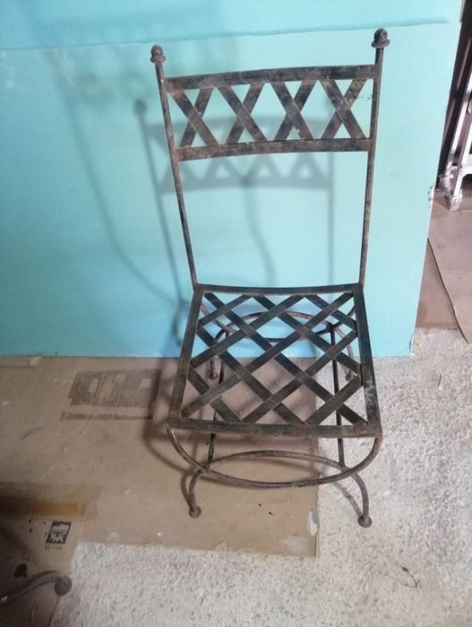 Cadeiras e messa em ferro forjado