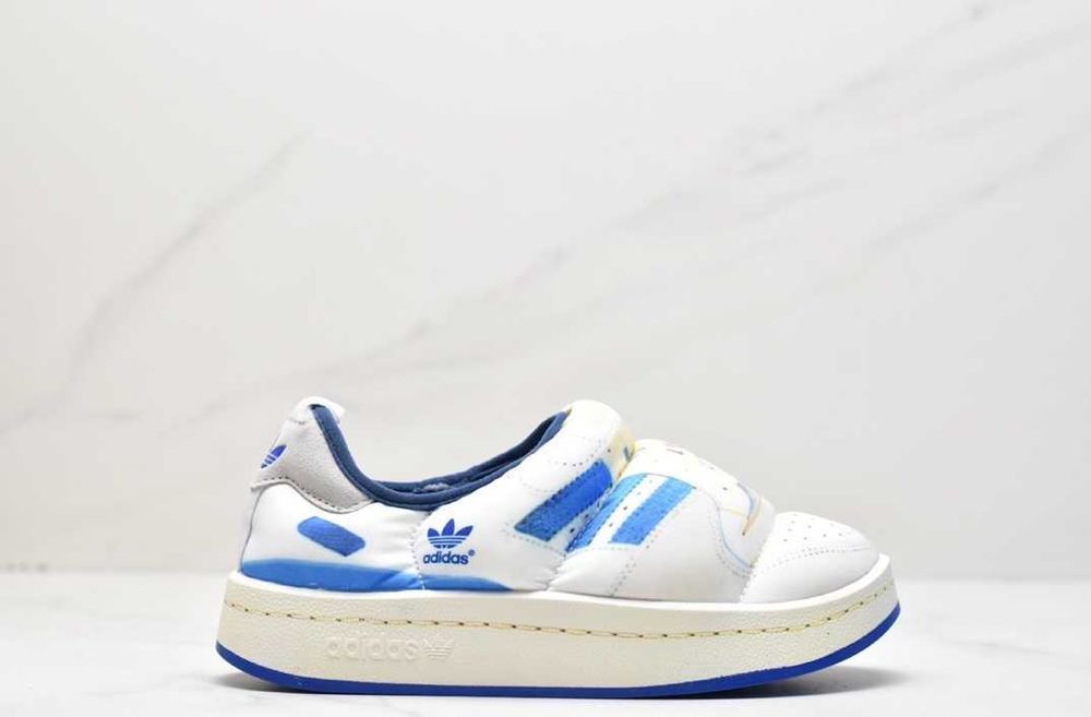 Buty Adidas Puffylette HP6698