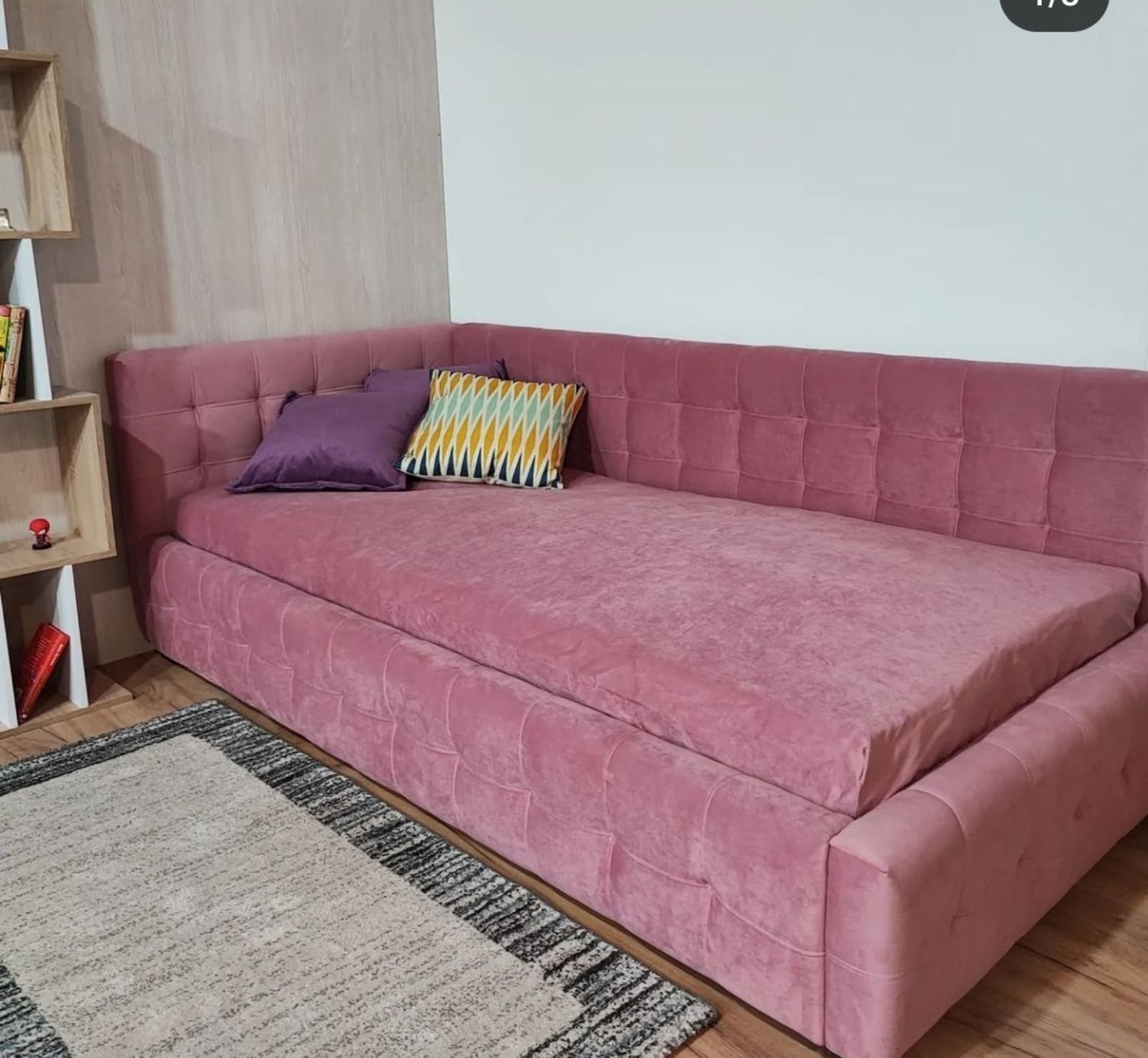 Кровать,тахта,диван
