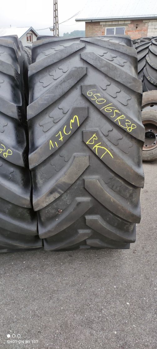 650/65R38 BKT AGRI MAX RT 657