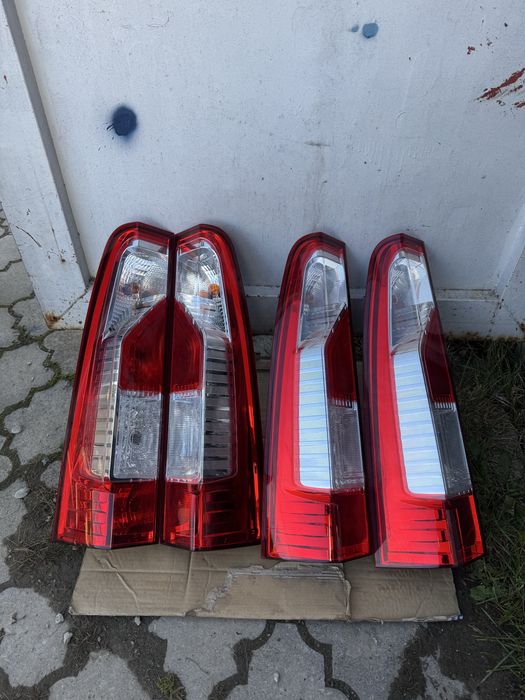 Задній стоп фонарь Рено Мастер 3 Опель Мовано