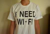 Tshirt "I Need Wifi" Print