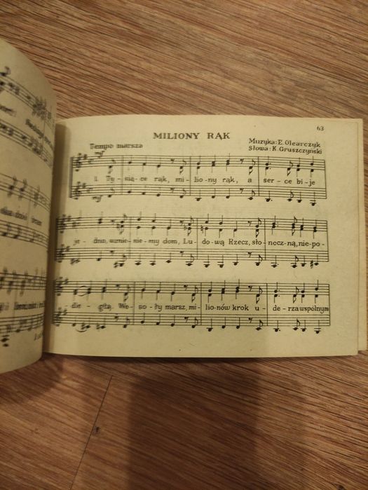 Płynie pieśń nasza śpiewnik towarzyski