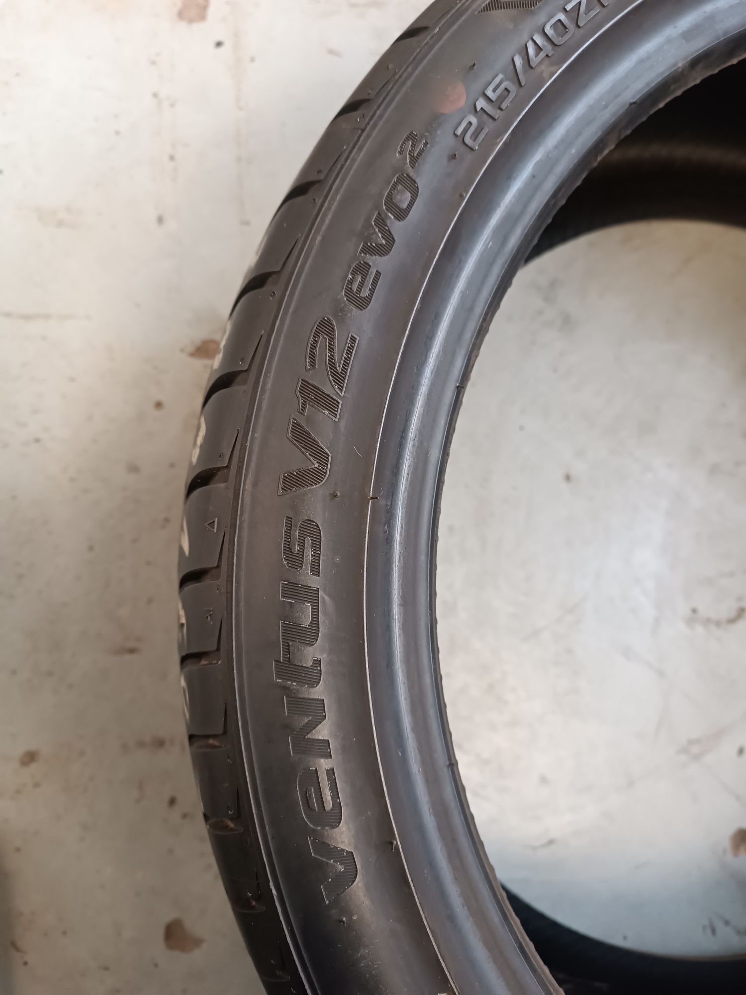 215/40ZR17 Hankook Ventus V12 Evo  215/40R17