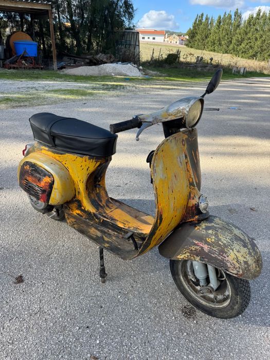 Piaggio Vespa 50s