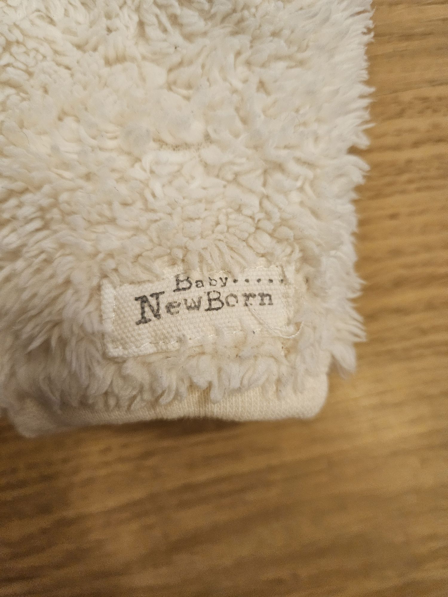 Kombinezon zimowy biały miś futerko 56 newborn