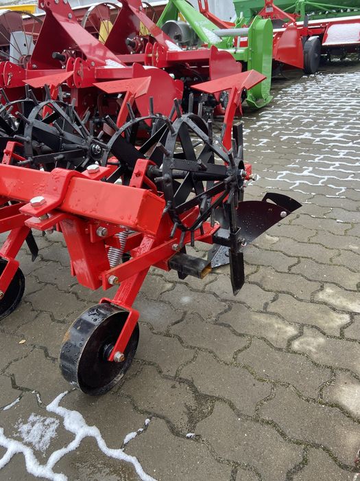 Культиватор міжрядний Wirax/Bomet на 3секцій