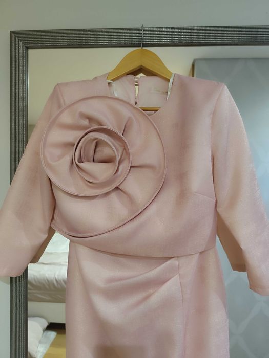 Conjunto de cerimónia novo