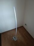 Ledowa  lampa podłogowa