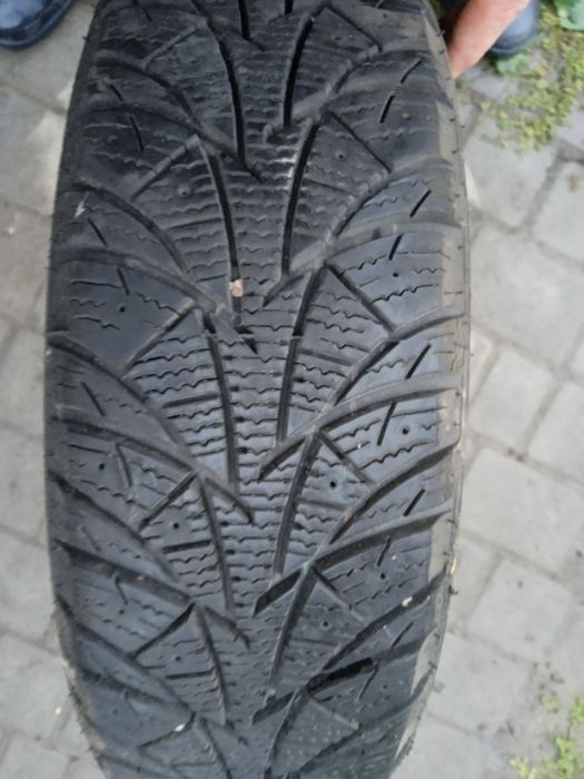 Продам резину 175/65 R14 Россава (зимова)