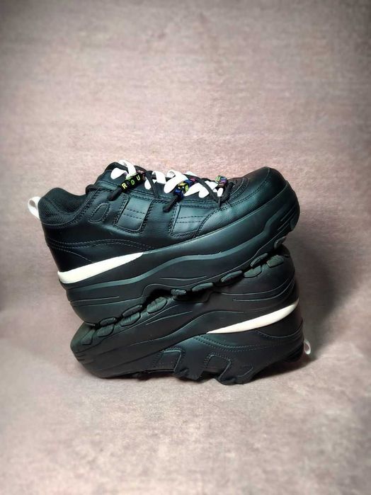 Kobieta Bershka Buty Sportowe Na Podeszwie Czarny Dansemanin