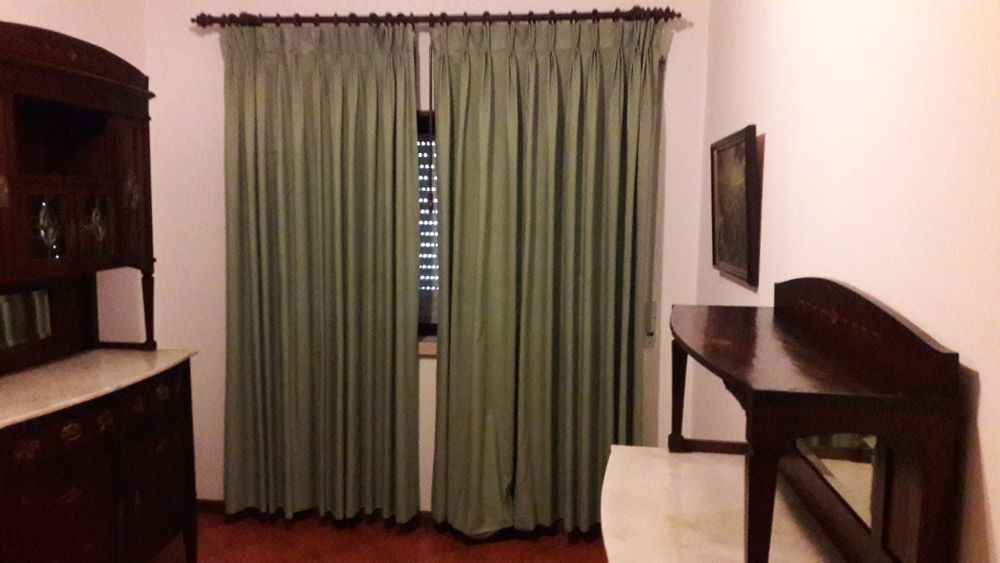 Alugo quarto em Santo António da Caparica