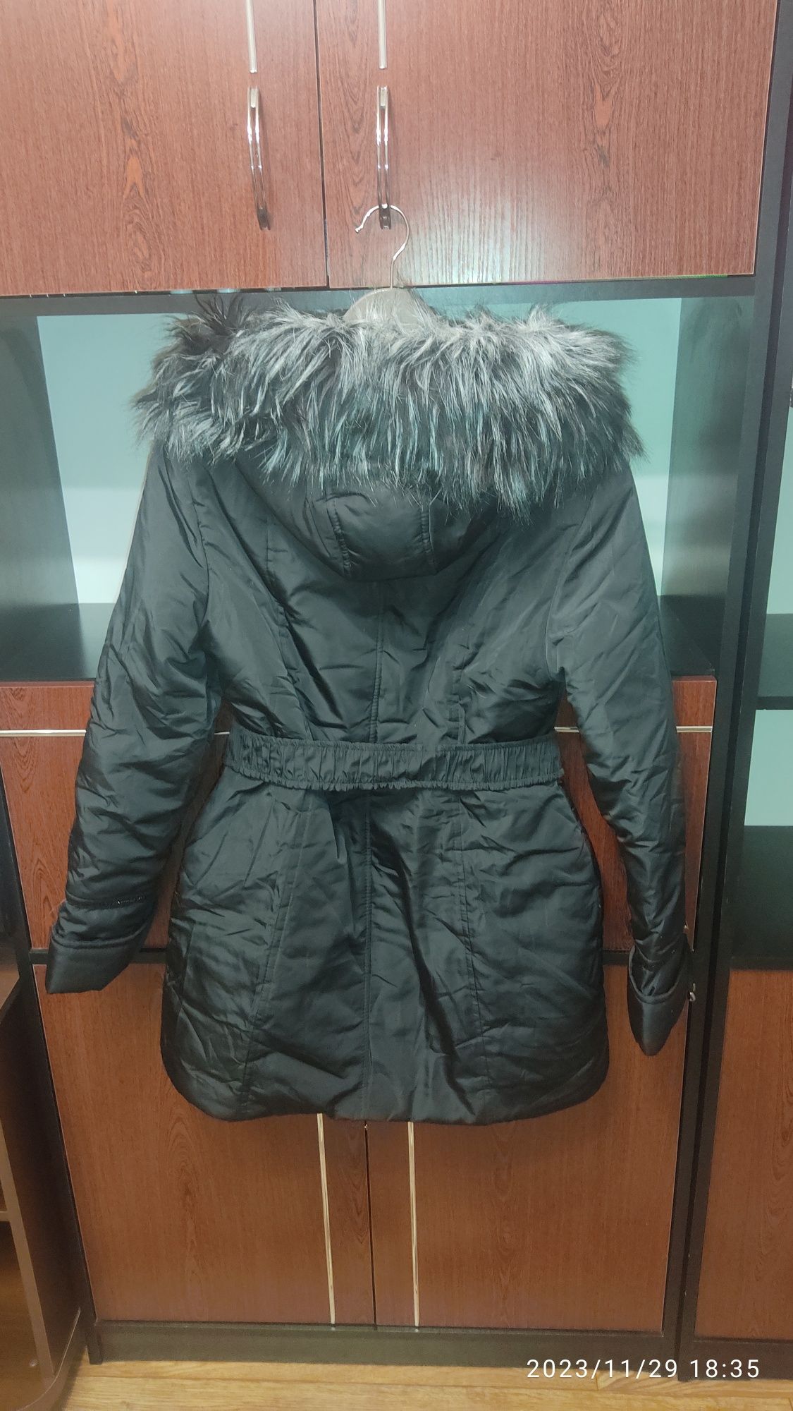 Нова тепла зимова куртка 46-48 р