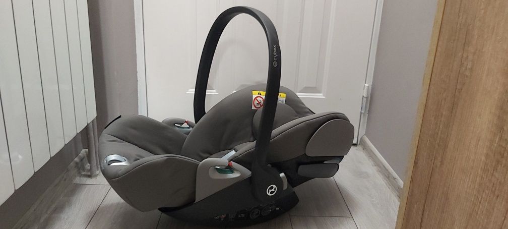 Cybex Cloud Z2 i-Size – fotelik 45-87 cm jak nowy
Kolor:
Soho Grey