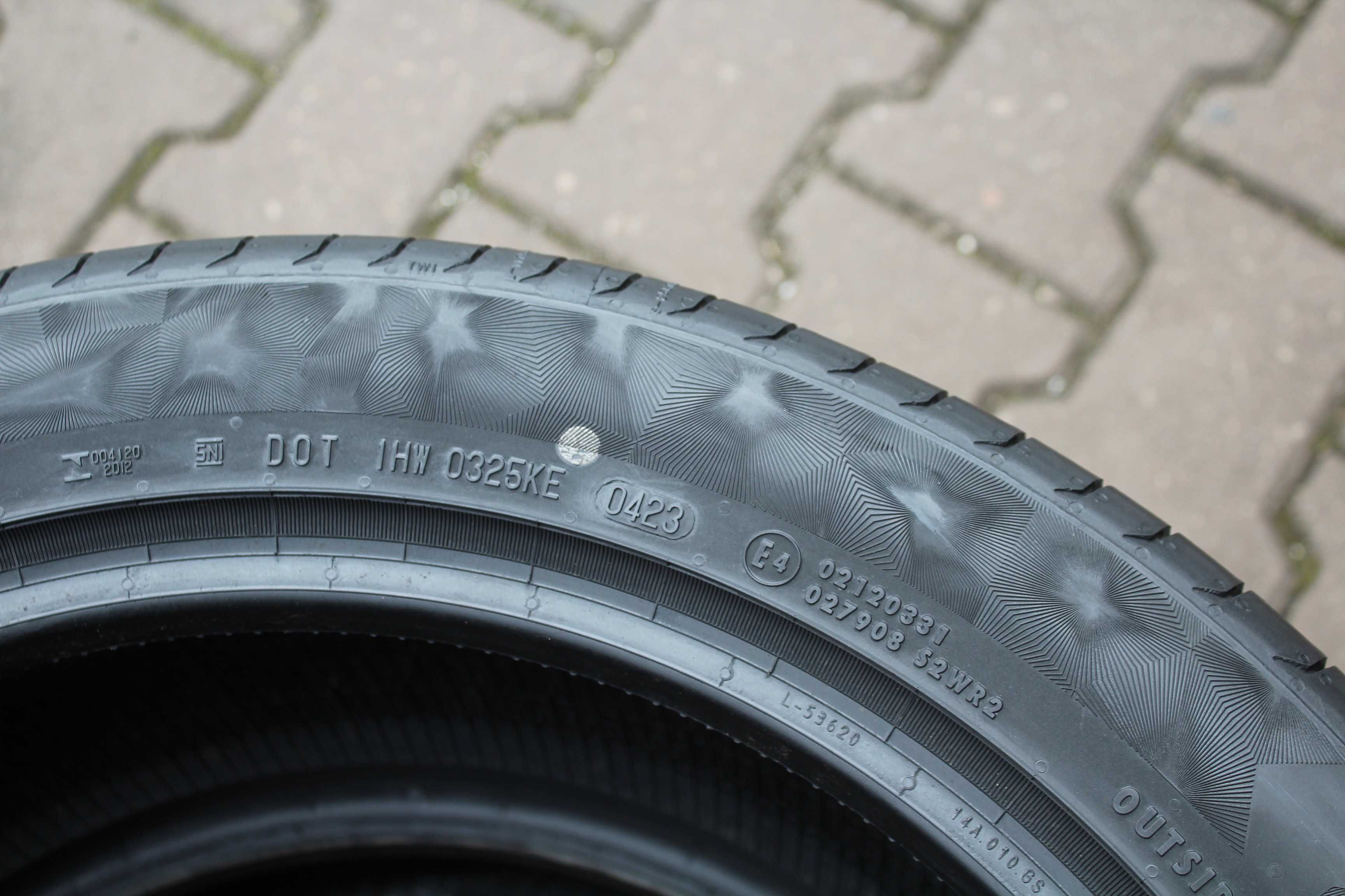 245 45 R19 Continental Premium Contact 6
