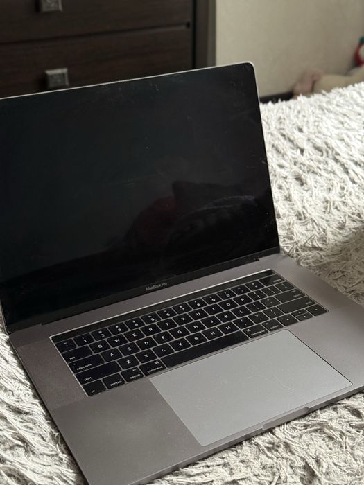 Macbook pro 15 2016 512 gb