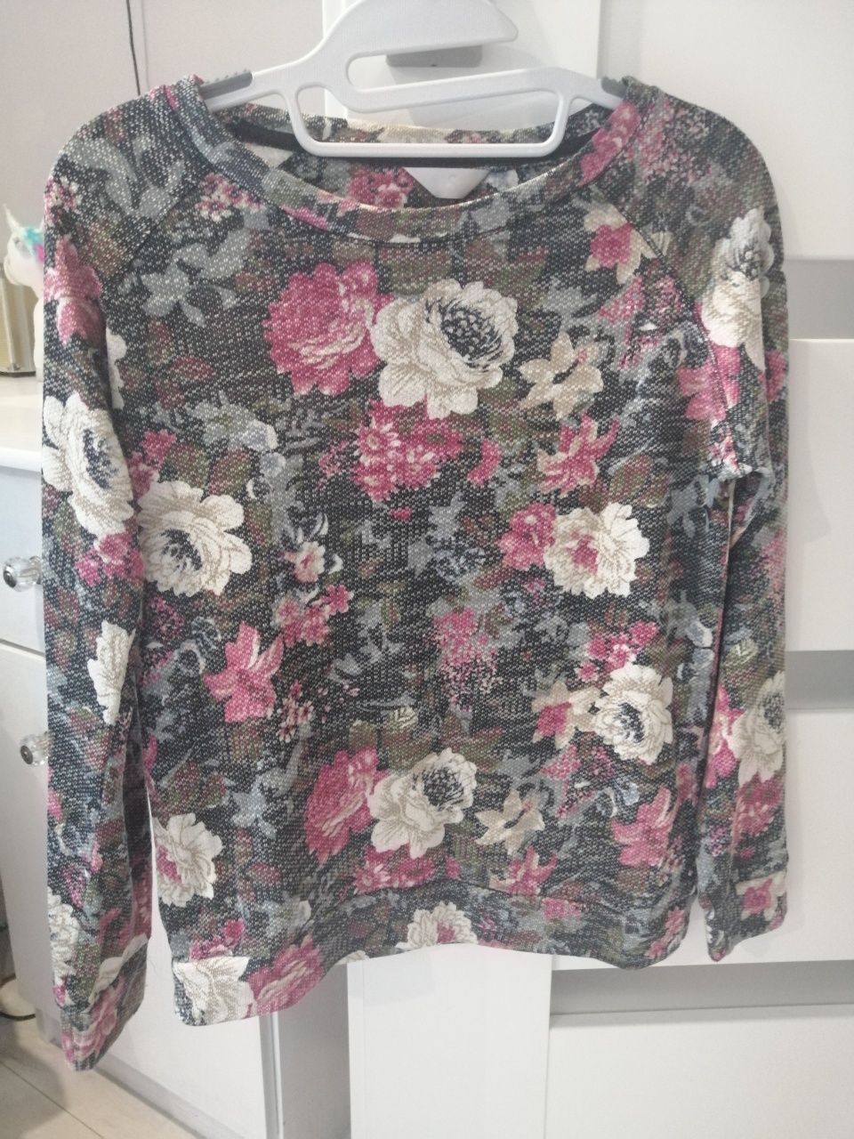 Bluza w kwiatki r. S