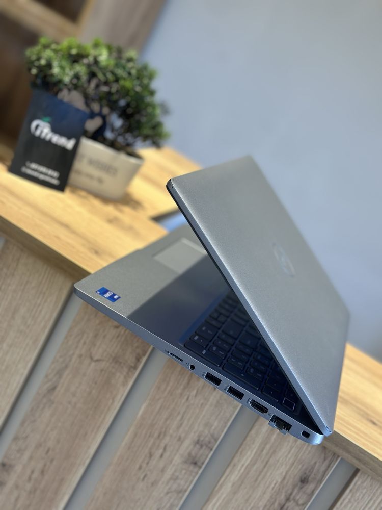 Dell Precision 3560 i7-1185G7/32Gb/256Gb/ T500 2GB