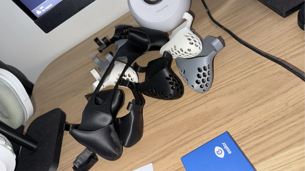 Retroid pocket 5 Grips